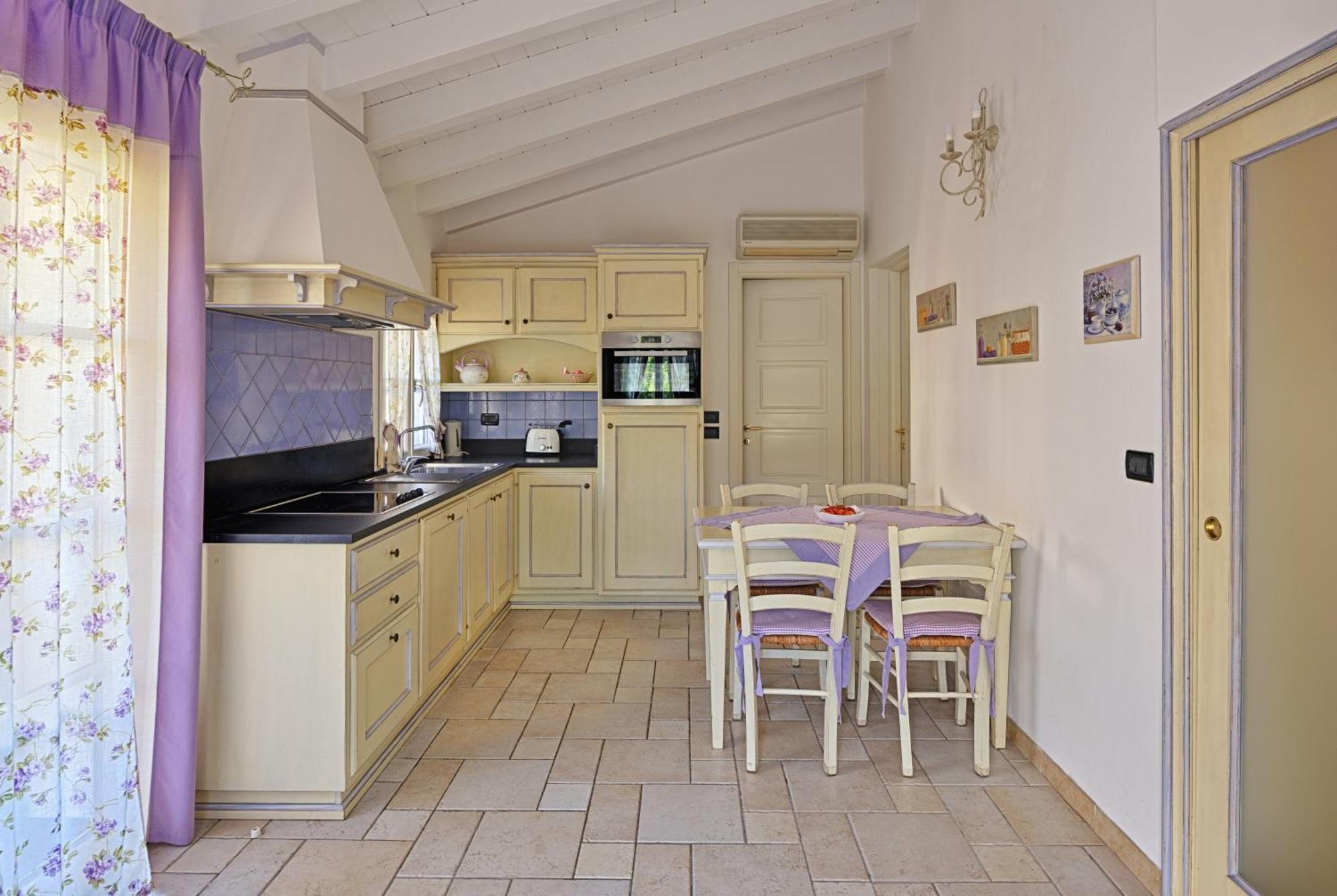 Casa Vacanze Nel Giardino Di Renzo Imperia Exterior foto